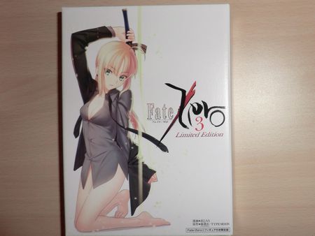 Fate Zero３巻　フィギュア付き限定版 (1)