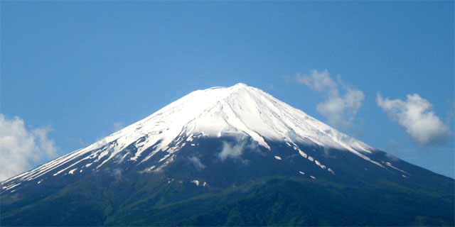 6月17日 積雪の富士